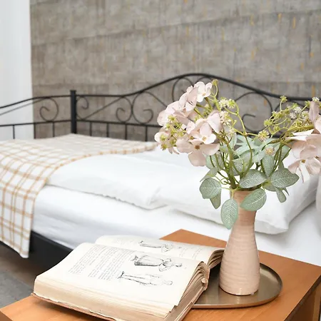 Gaestewohnung My Secret Garden 1 - Keine Monteure Appartement *